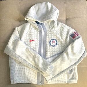 Like new USA Olympic Team Nike Coat